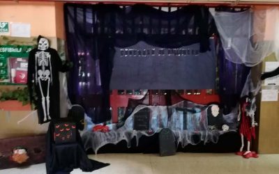 EL HALL DE PRIMARIA ES TENEBROSO