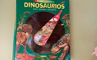 EL LIBRO LINTERNA DE LOS DINOSAURIOS